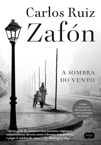 A sombra do vento, de Zafón, Carlos Ruiz. Editora Schwarcz SA, capa mole em português, 2017