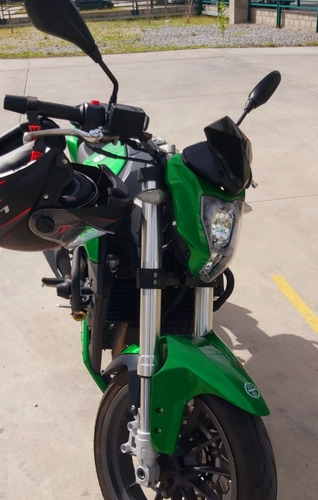 Imagen 6 de 10 de Moto Benelli Tnt 250 Cc Como Nueva!