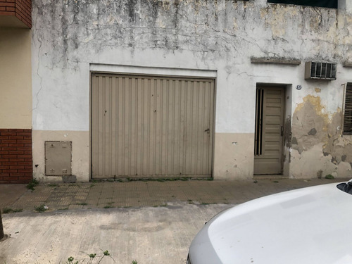 Casa En Venta En La Tablada