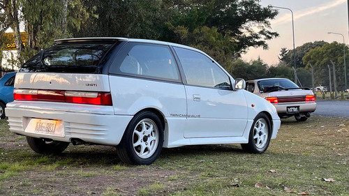 Imagen 2 de 10 de Suzuki Swift Gti