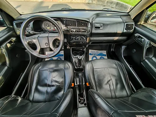 Volkswagen Golf 1.8 Gl