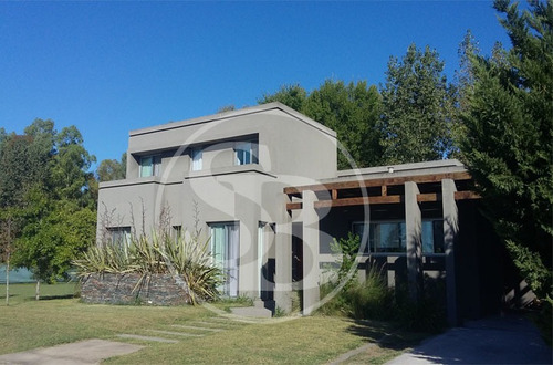 Casa En Venta En El Cardal I