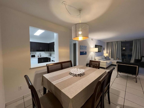 Hermoso Departamento En La Mejor Zona De Miami Beach.