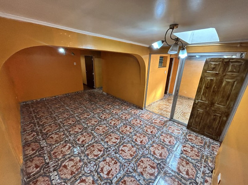 Casa Amplia 3d 2b Con Local Comercial La Pintana