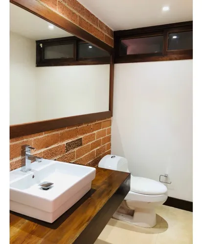 Casa En Arriendo En Fizebad El Retiro