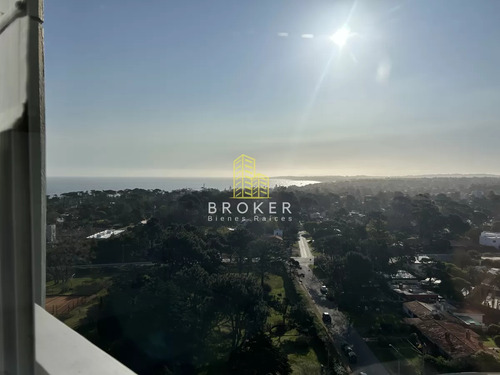 Venta De Apartamento En Roosevelt Piso Alto 2 Dormitorios Con Una Vista Espectacular. Punta Del Este. Uruguay