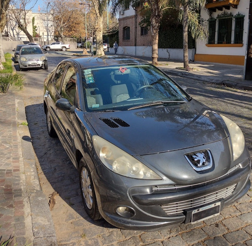 Imagen 1 de 12 de Peugeot 207 Compact