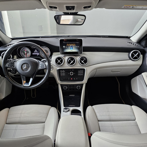 Mercedes-Benz Classe GLA 1.6 Style Turbo Flex 5p