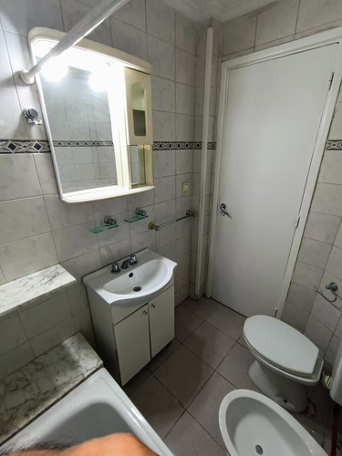 Venta Dpto. 2 Amb. Recoleta-ubicación Excelente