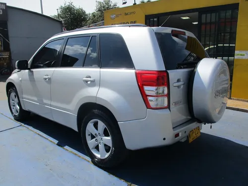 Suzuki Grand Vitara 4x2 2400cc Mt Aa