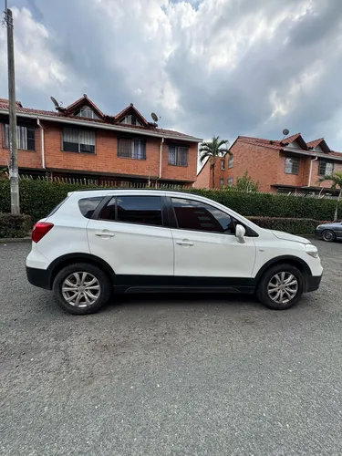 Suzuki S-cross Gl 2wd Mt 1600cc 2ab Abs 4x2