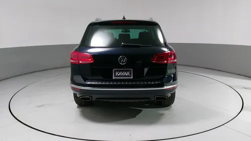 Volkswagen Touareg 4.2 V8 R-LINE