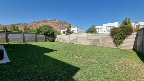 Casa En Venta De 4 Dorm. En Colina Chicureo