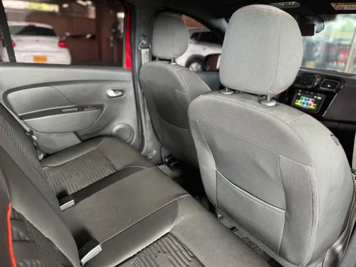 Renault Stepway 1.6 Dynamique / Intens Automática