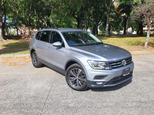 Imagen 8 de 15 de Volkswagen Tiguan Comfortline Dgs
