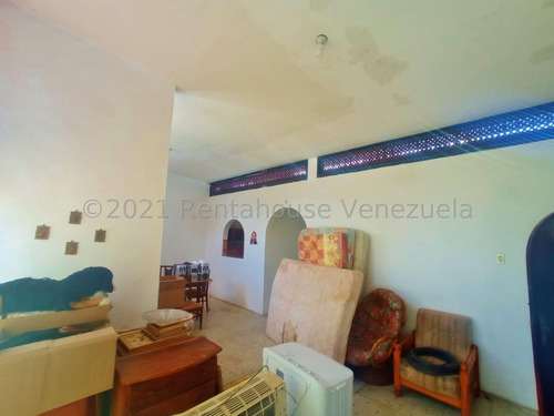 Imagen 2 de 21 de Casa En Venta En Urb. La Soledad, Maracay 22-16118 Jcm