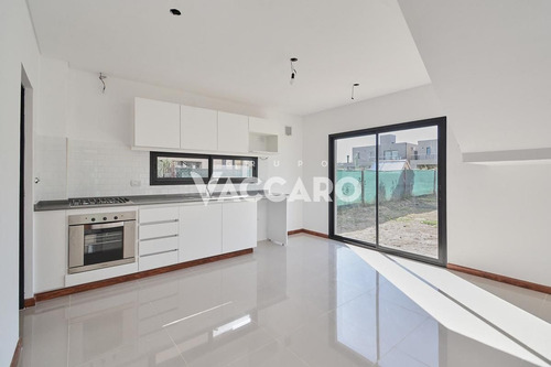 Imagen 6 de 30 de Casa Venta Barrio Privado María Eugenia R&v Moreno