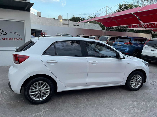 Imagen 7 de 15 de Kia Rio 2020 1.6 Lx Hatchback Mt