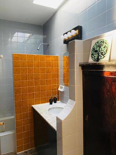 Imagen 6 de 8 de Casa 4 Ambientes - Lote 10 X 40 - Fondo - Castelar Norte