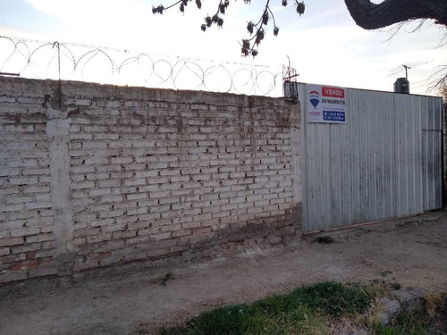 Imagen 4 de 6 de Agk Group Inmuebles Vende Terreno Con Tinglado En Centro De Tunuyan