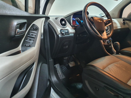 Imagen 25 de 25 de Chevrolet Tracker Ltz + 4x4 Awd Techo At 2015 U.n.i.c.a!! Mz