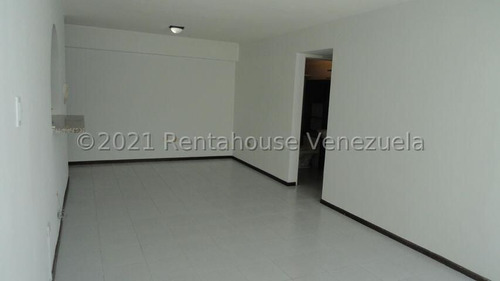 Imagen 3 de 17 de Apartamento En Venta 22-3681