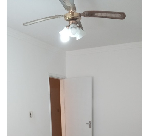 Apartamento De 1 Dormitório. Prédio Com Elevadores. No Centro Do Bairro!!