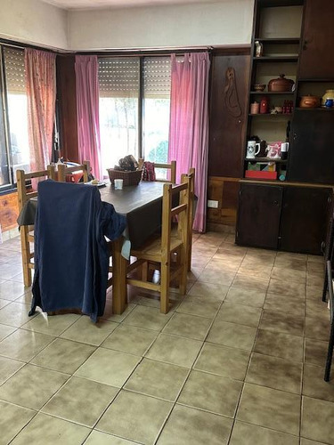 Casa A La Venta En Tortuguitas Con Pileta Sobre Calle Misiones