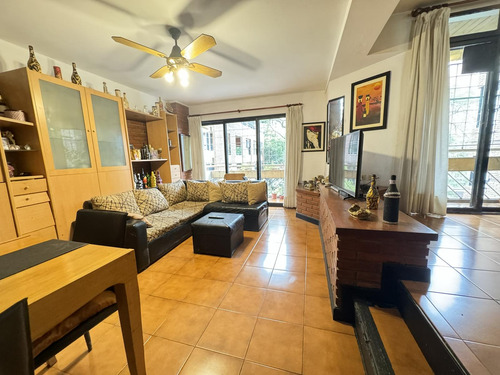 Departamento De 3 Dormitorios En Barrio Martin Piso Exclusivo Con Cochera