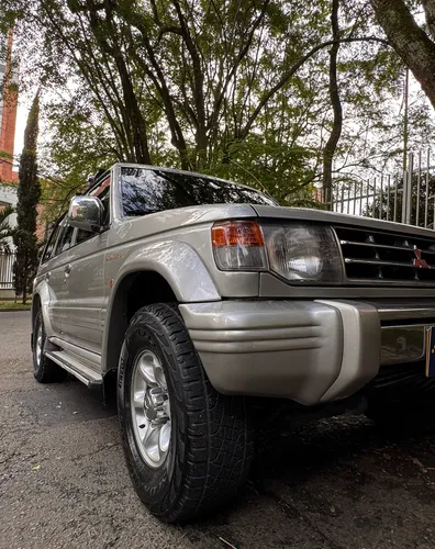 Mitsubishi Montero 3.0 V43 Wagon