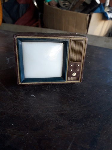 Juguete Antiguo Visor En Forma De Televisor Miniatura Colecc