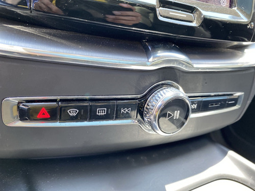 Imagen 18 de 25 de Volvo Xc60 B5 Mild Hybrid 2022