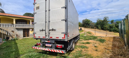 Imagem 4 de 6 de Iveco Daily 70c17