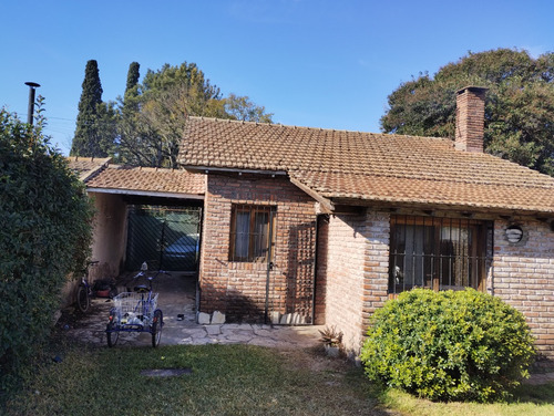Apta Credito!! Retasada, Excelente Oportunidad! Zona Clásica De Bella Vista, A Dos Cuadras De La Iglesia San Francisco, Cercana A La Estación Del San Martin, Charter A Bs As, Y Zona Comercial.