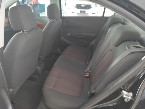 Imagen 10 de 15 de Chevrolet Sonic 2017 1.6 Lt Mt