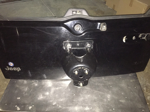 Puerta Posterior Jeep Cherokee Completa