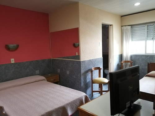 Hotel A La Venta En El Centro 19 Habitaciones 14 Baños