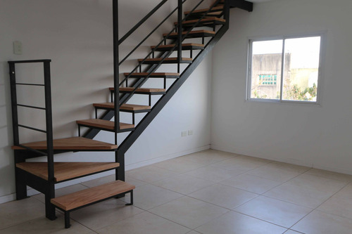 Venta Departamento Ph 2 Ambientes Caseros Terraza