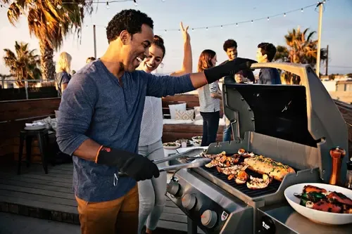 Churrasqueira a gás Weber Spirit Ii E-310 Black | MercadoLivre