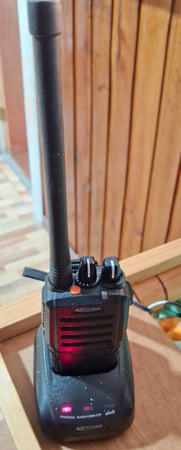 Radio Portatil Kirisun Pt3600, 14 Canales. (Usado)