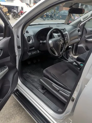 Nissan Frontier NP300 Frontier 2.5 4x2