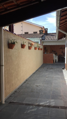 Imagem 4 de 14 de Casa Isolada Na Praia Grande .