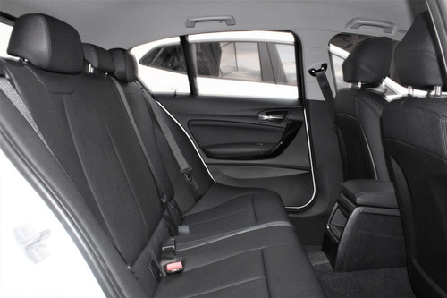 Imagen 10 de 12 de Bmw 118ia Sport Line 2019 Con 6,600 Kilometros
