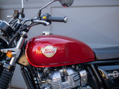 Imagen 14 de 25 de Royal Enfield Interceptor 650 Roja Unidades Disponibles