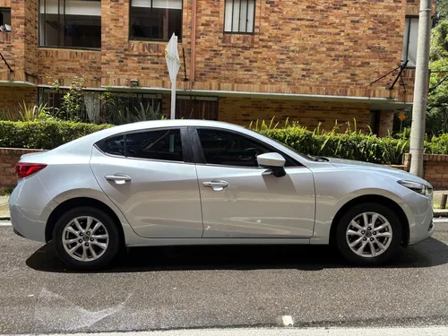 Mazda 3 2.0 Touring At