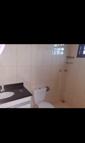 Casa Em Marica, 100mt Da Praia E Comercio