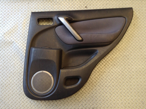 Tapa Puerta Trasera Derecha Toyota Rav4 Mod 03-05 Original (Usado)