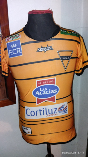 Camiseta Sudamerica Starbade Cortiluz Elastizada Talle M (Usado)