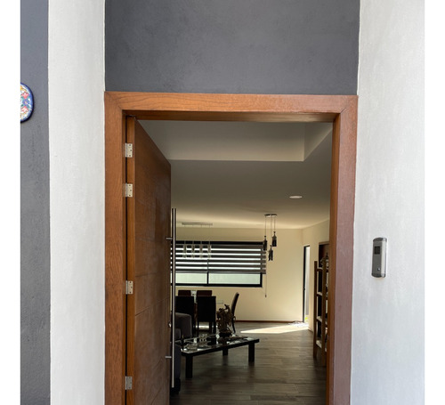 Magnifica Residencia En El Mejor Cluster De Puebla, Unica Por Sus Acabados Y Distribucion