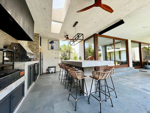 Gran Casa En Condominio Exclusivo Gonzalo Mardones
